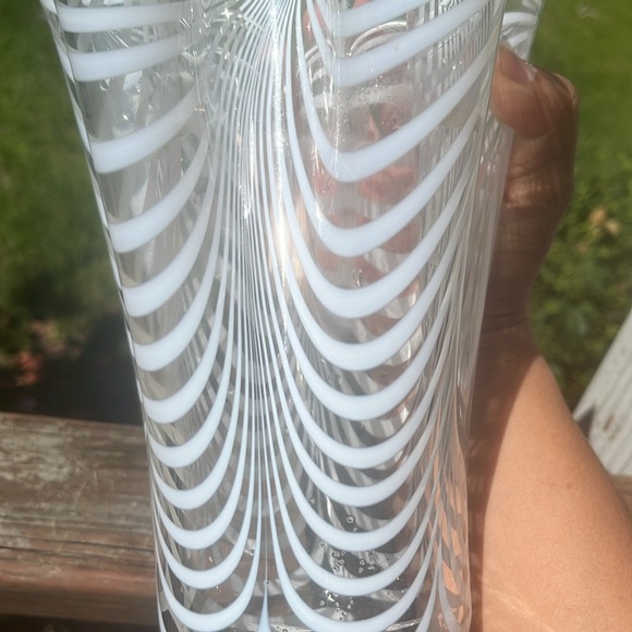 GLASS VASE HANDKERCHIEF SCALLOPED WHITE STRIPES 9” tall - Picture 5 of 6